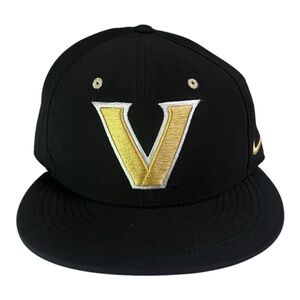 ☘️ EUC Nike Black Vanderbilt Commodores Logo Fitted Hat